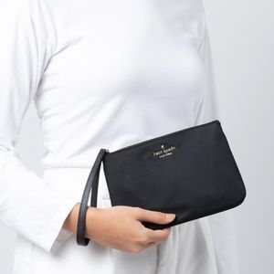 Kate Spade chelsea Black medium wristlet pouch Bag